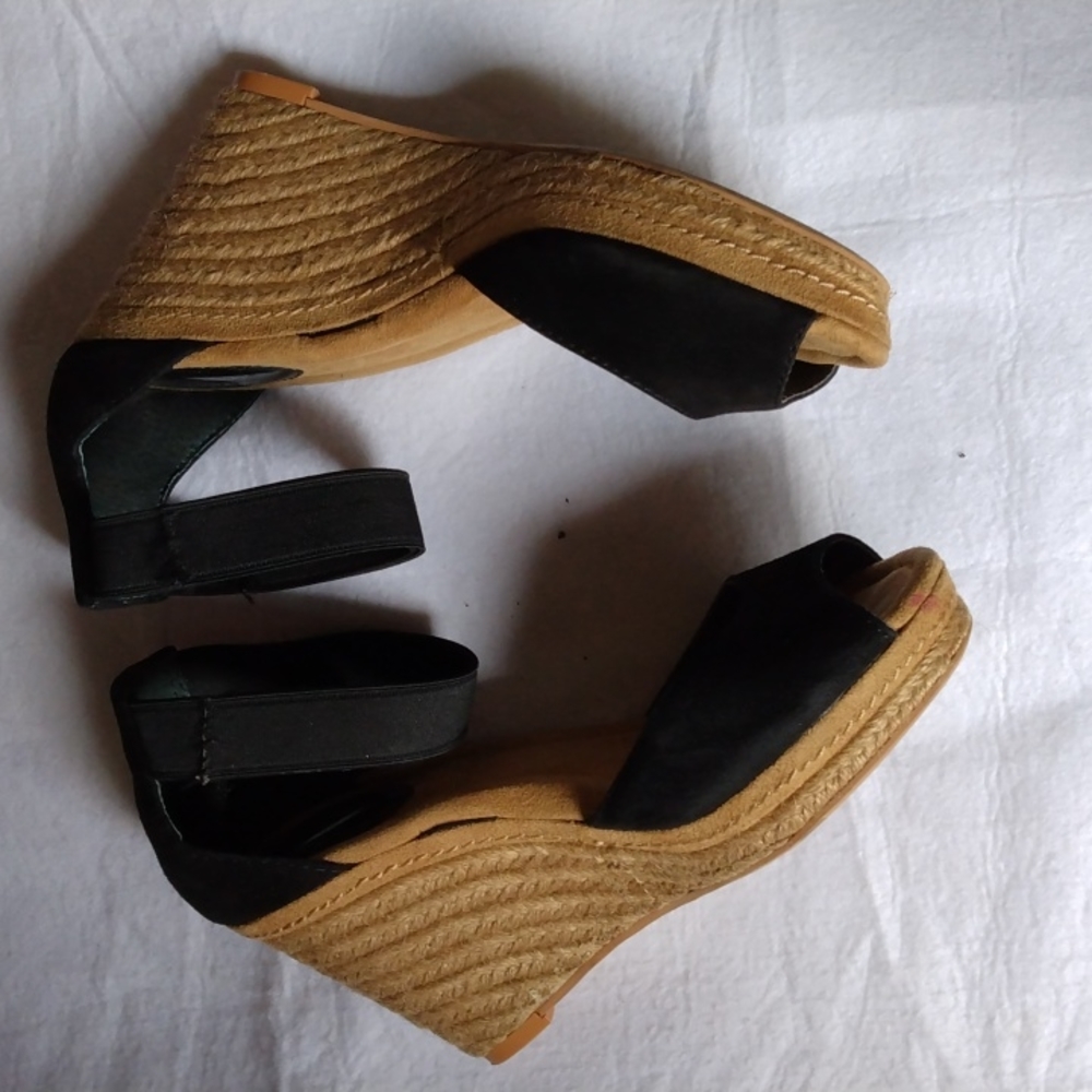 Giani Bernini Black Open-Toe Espadrille Wedge Sandals - Picture 4 of 5
